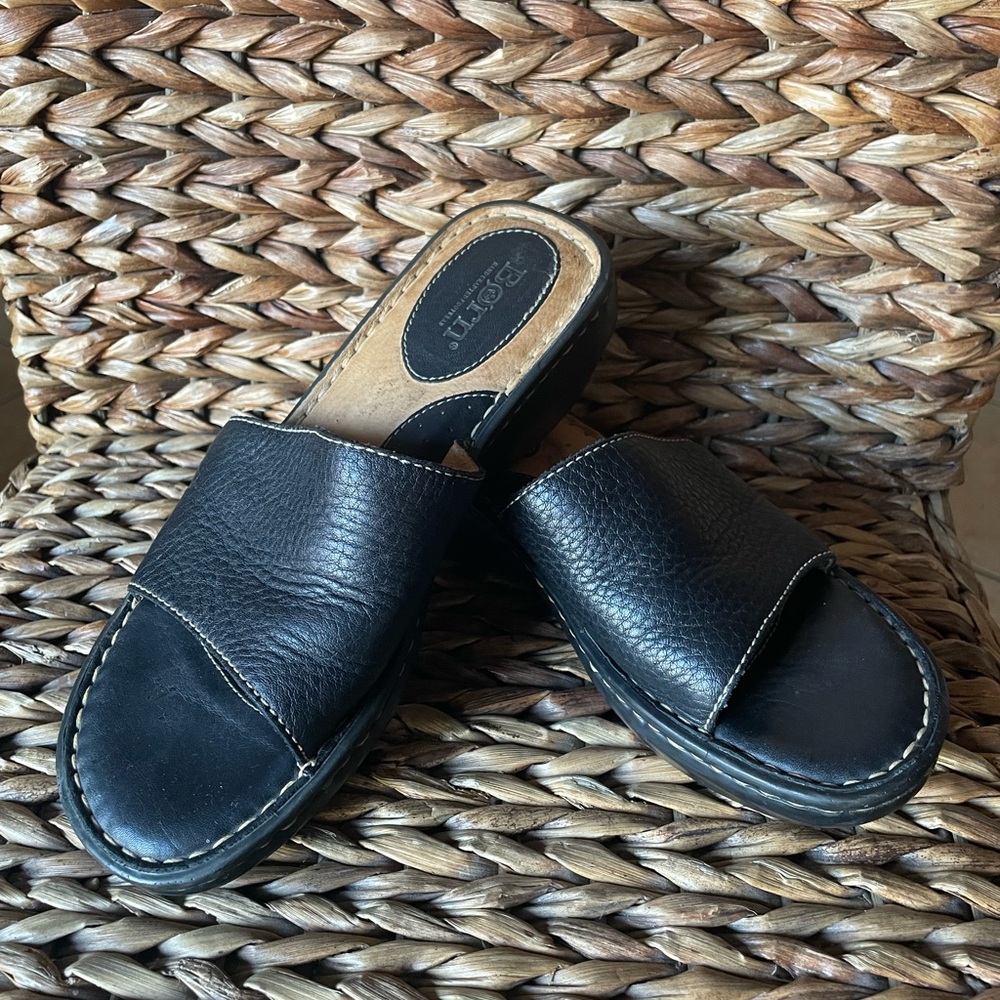 Born Black Leather Open-Toe Slide Sandals